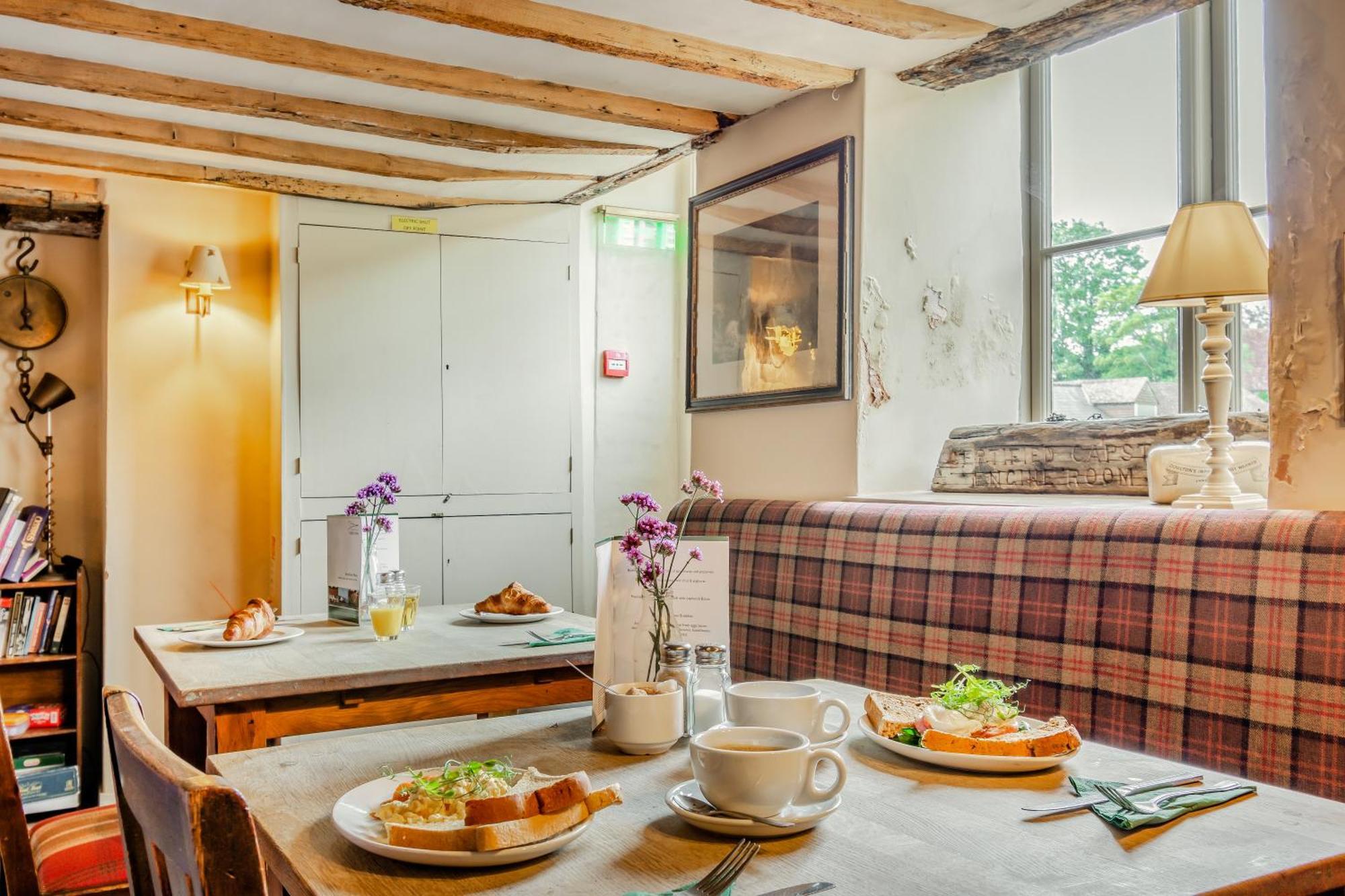 Tiger Inn - Grace Eastdean Eksteriør bilde